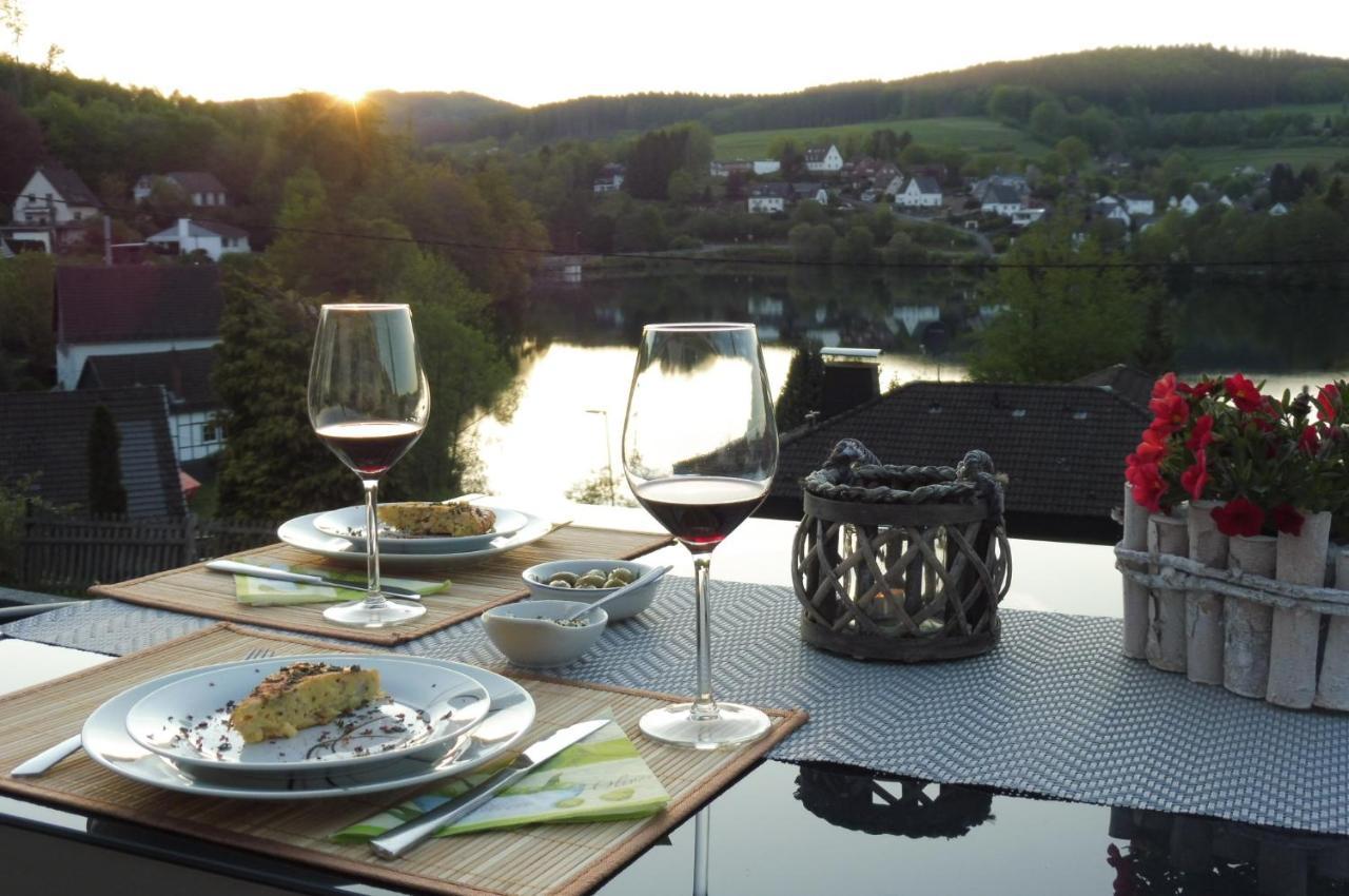 Exklusive Ferienwohnung 'Agger-Blick' Mit Grosser Seeblick-Terrasse & Sauna Gummersbach Extérieur photo